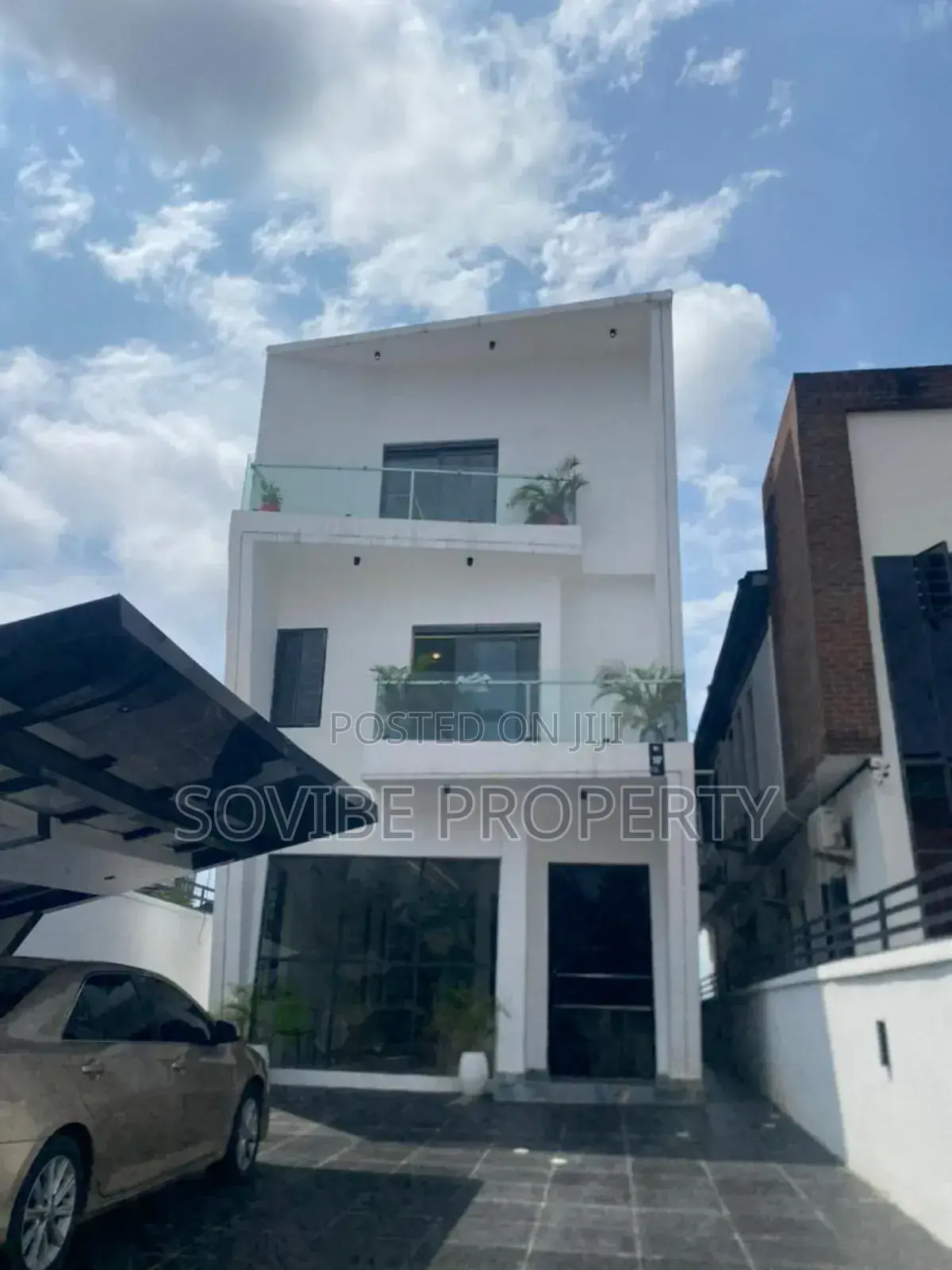 Furnished 5bdrm Duplex in Tulip Haven Gate 2, Chevron for sale in Chevron