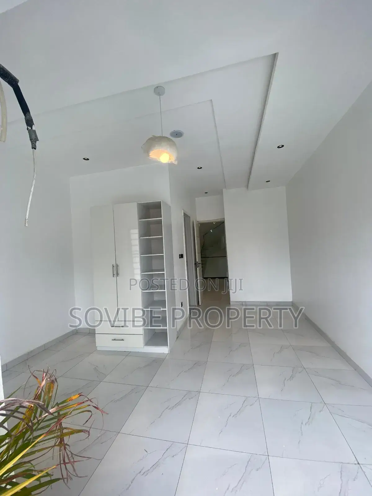 Furnished 5bdrm Duplex in Tulip Haven Gate 2, Chevron for sale in Chevron