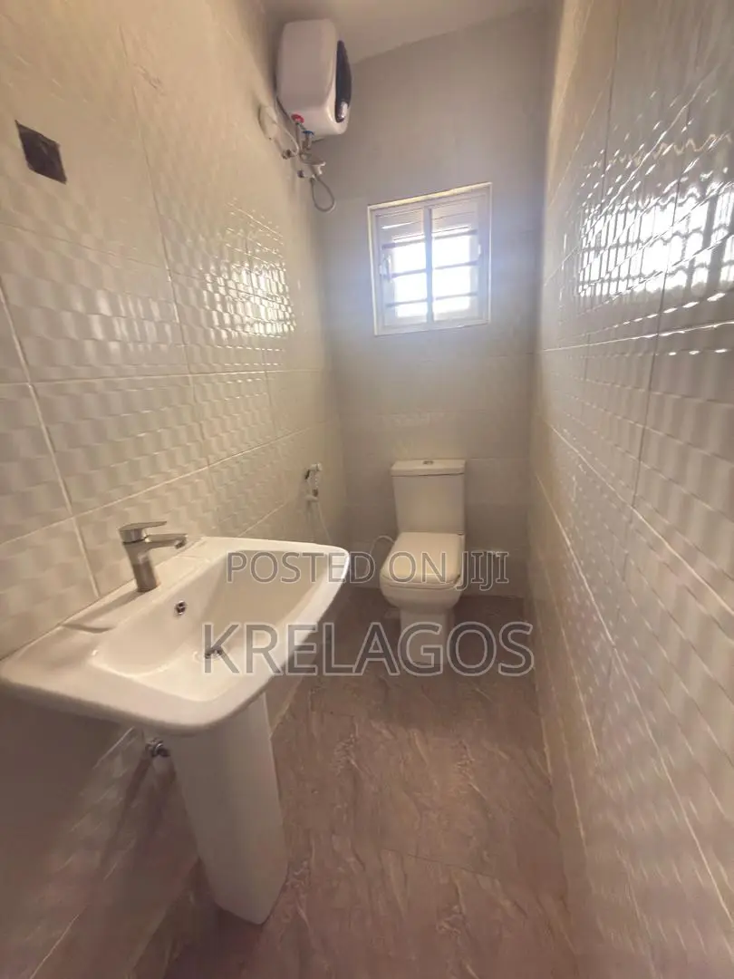 4bdrm Duplex in Abijo for sale in Abijo