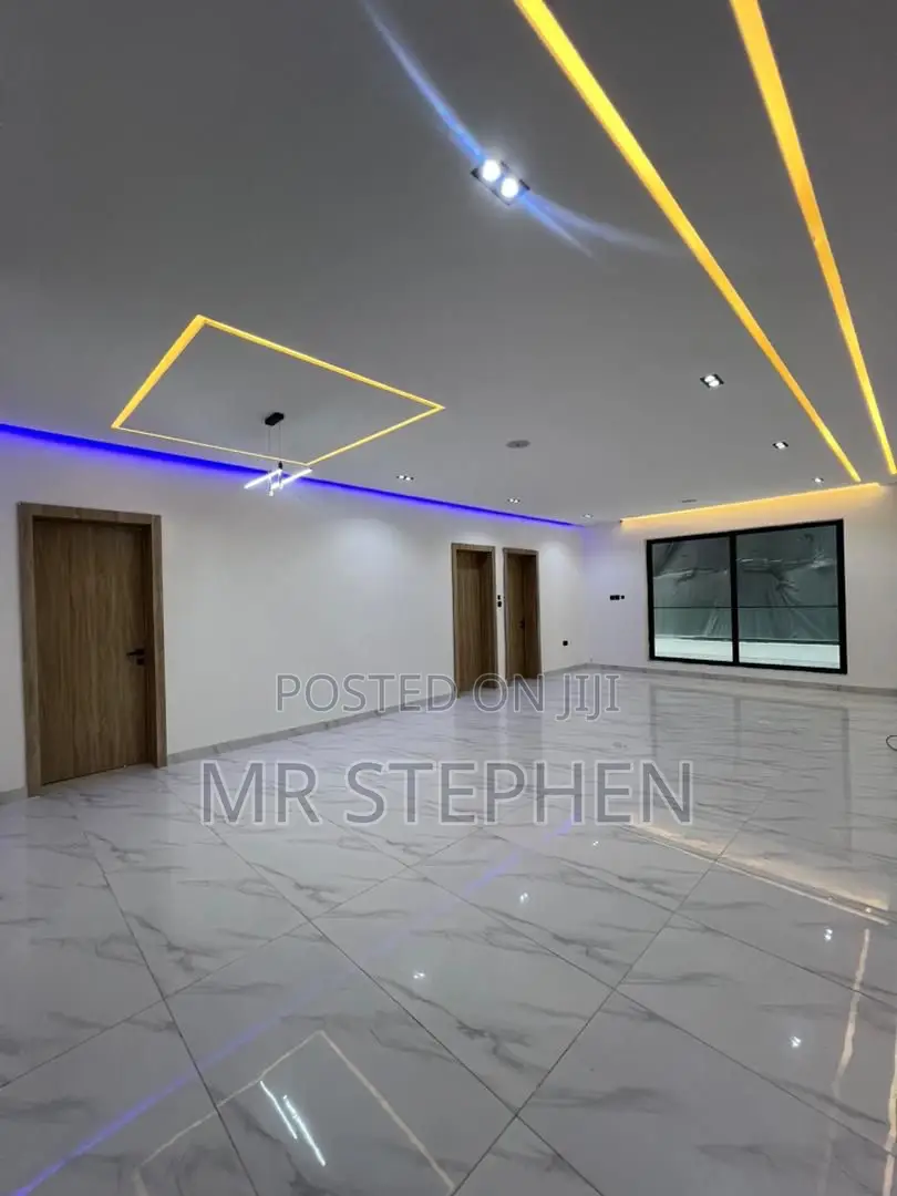 2bdrm Apartment in Lekki Phase 1 for sale in Lekki Phase 1