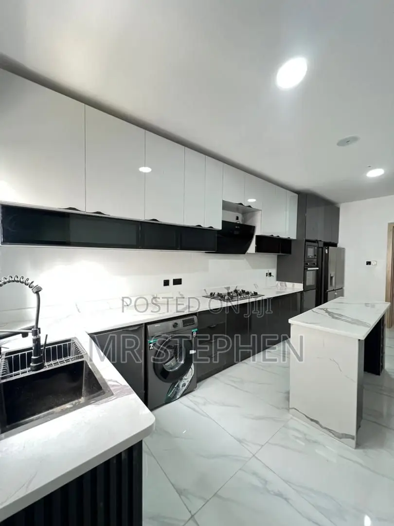 2bdrm Apartment in Lekki Phase 1 for sale in Lekki Phase 1