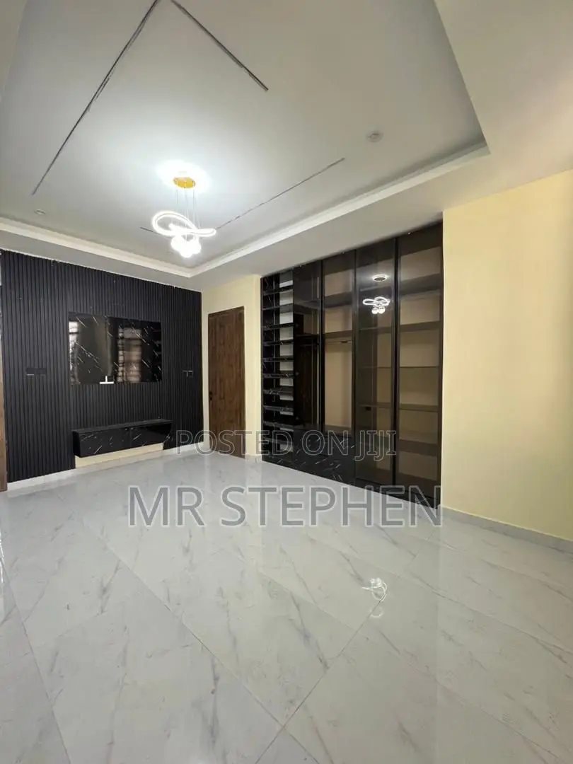 3bdrm Apartment in Lekki Phase 1 for sale in Lekki Phase 1