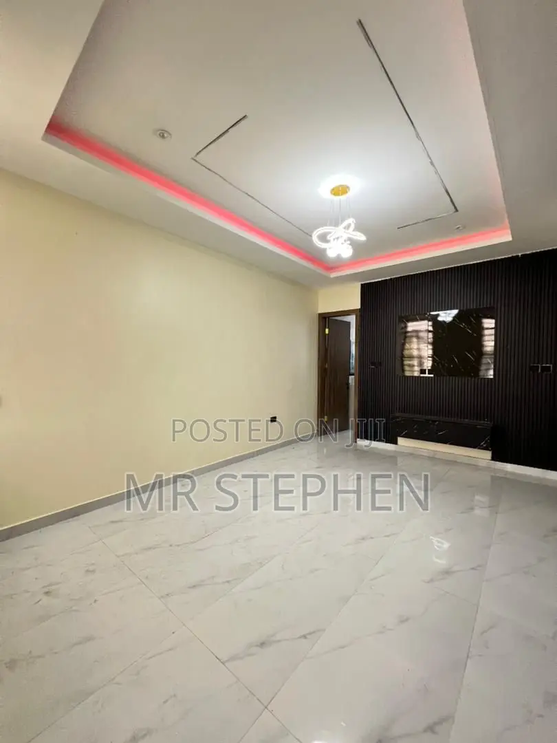 3bdrm Apartment in Lekki Phase 1 for sale in Lekki Phase 1