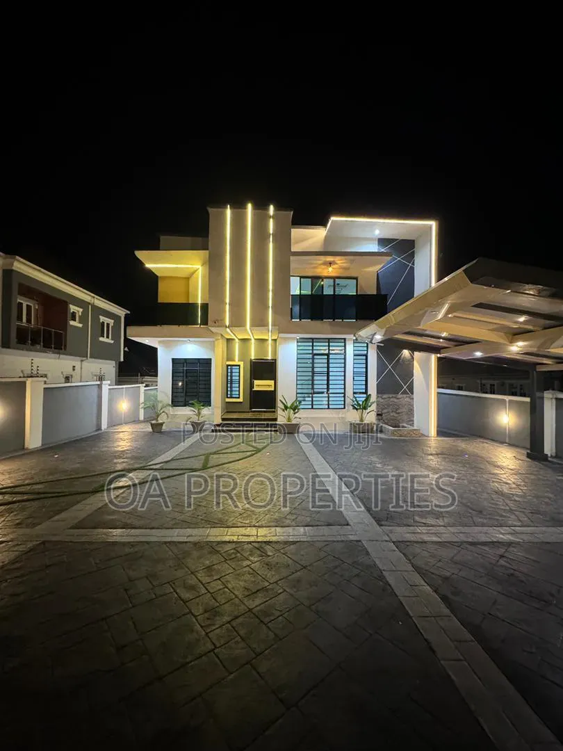 4bdrm Duplex in Carlton Gate Estate for sale in Ibadan