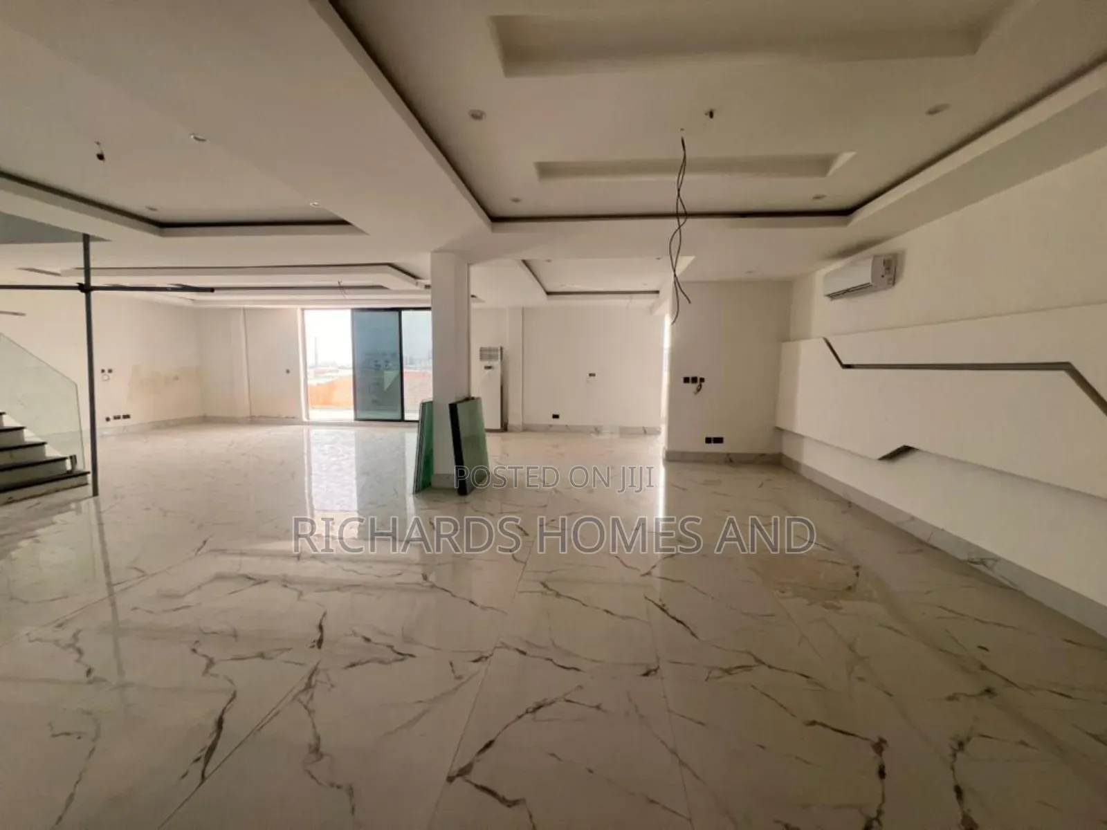 4bdrm Maisonette in Banana Island Road for rent in Banana Island