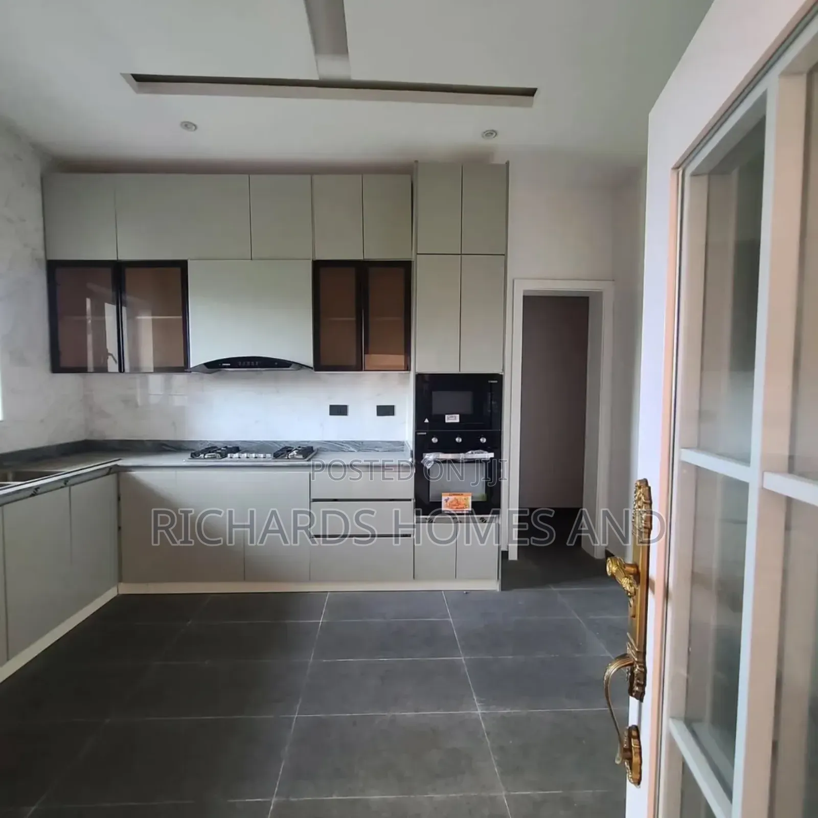 3bdrm Apartment in Victoria Island Extension for rent in Victoria Island Extension