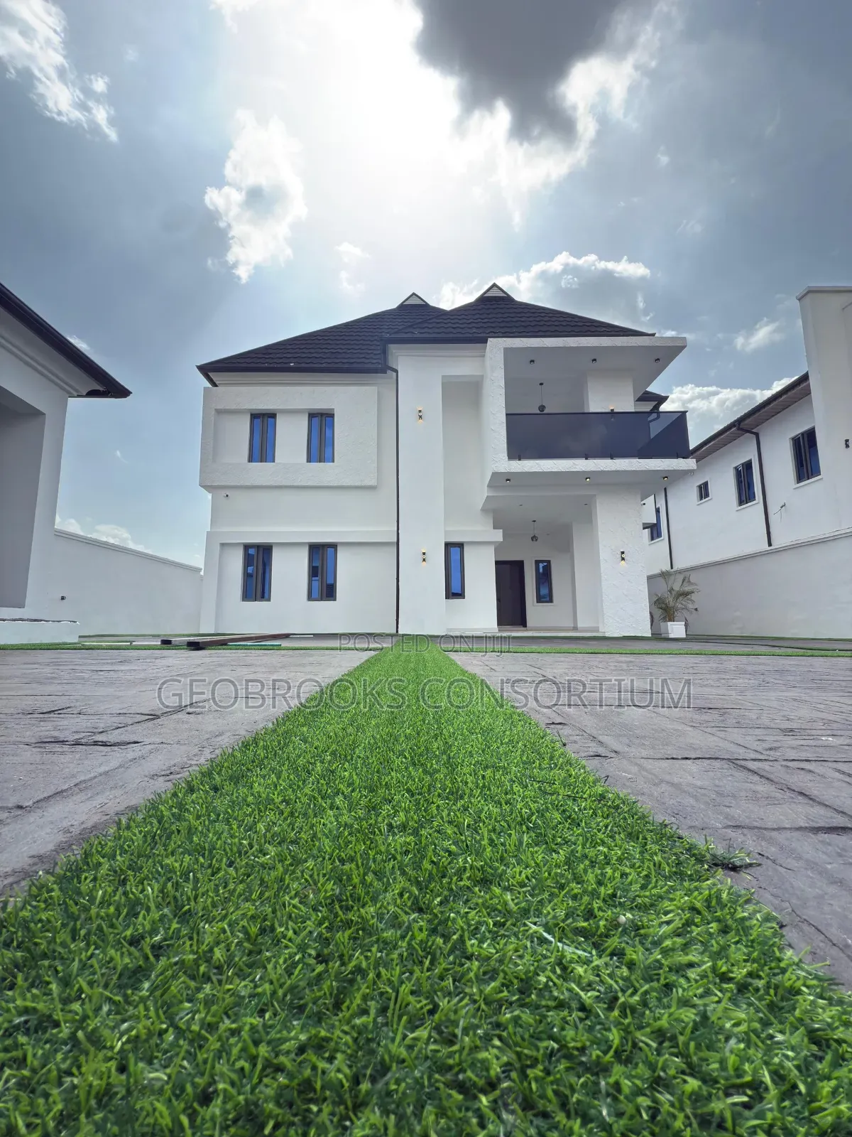4bdrm Duplex in Oluyole Estate. for sale in Oluyole Estate