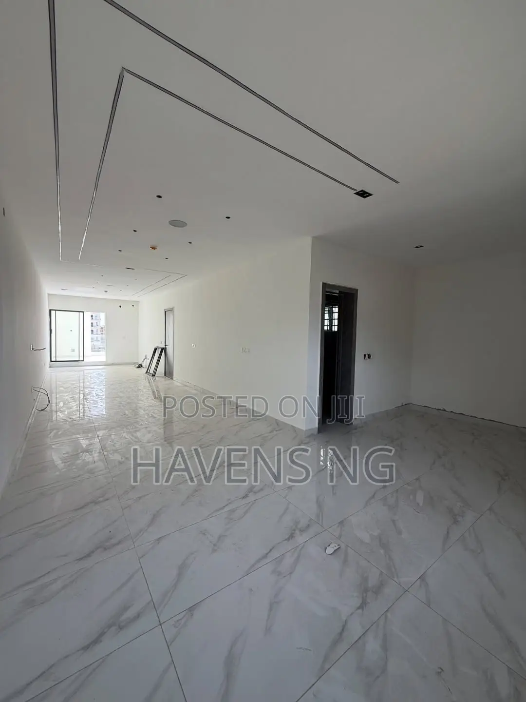 4bdrm Duplex in Ikota for sale in Ikota