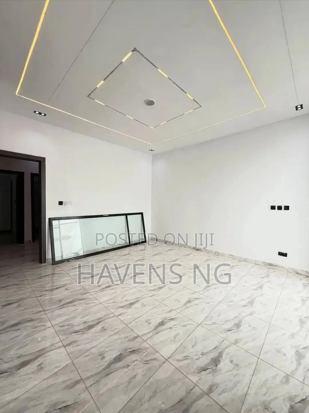 4bdrm Duplex in Ikota for sale in Ikota