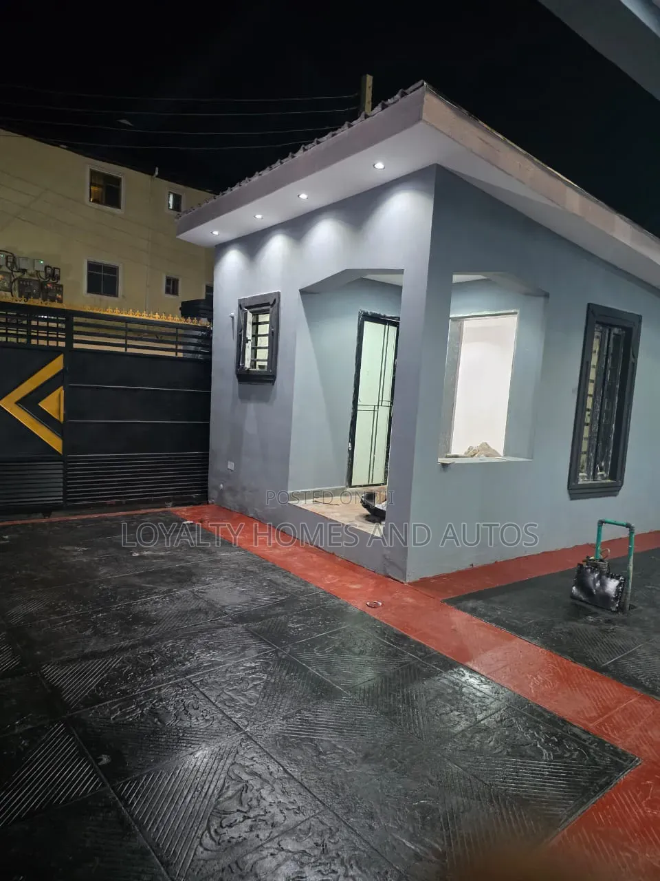 3bdrm Duplex in GRA Phase 1 for sale in GRA Phase 1