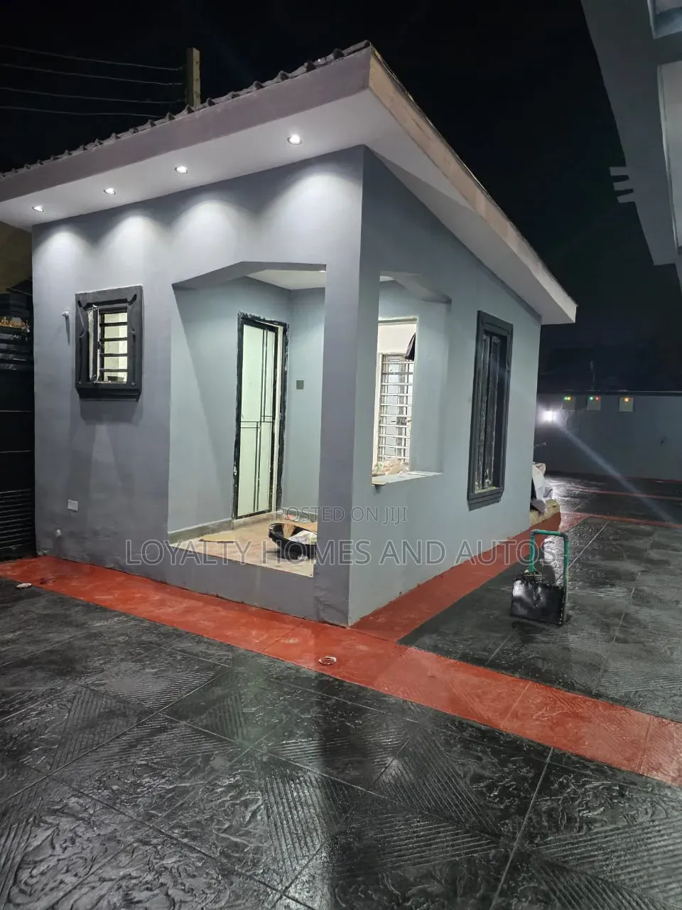 3bdrm Duplex in GRA Phase 1 for sale in GRA Phase 1