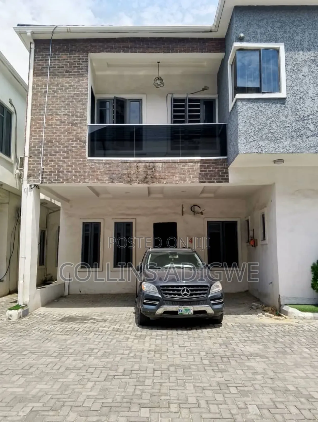 4bdrm Duplex in Orchid Road, Chevron for rent in Chevron