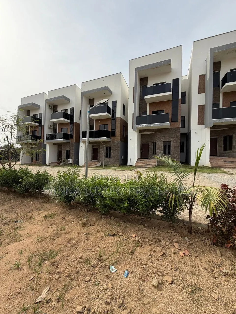 4bdrm Townhouse/Terrace in Lifecamp for sale in Life Camp