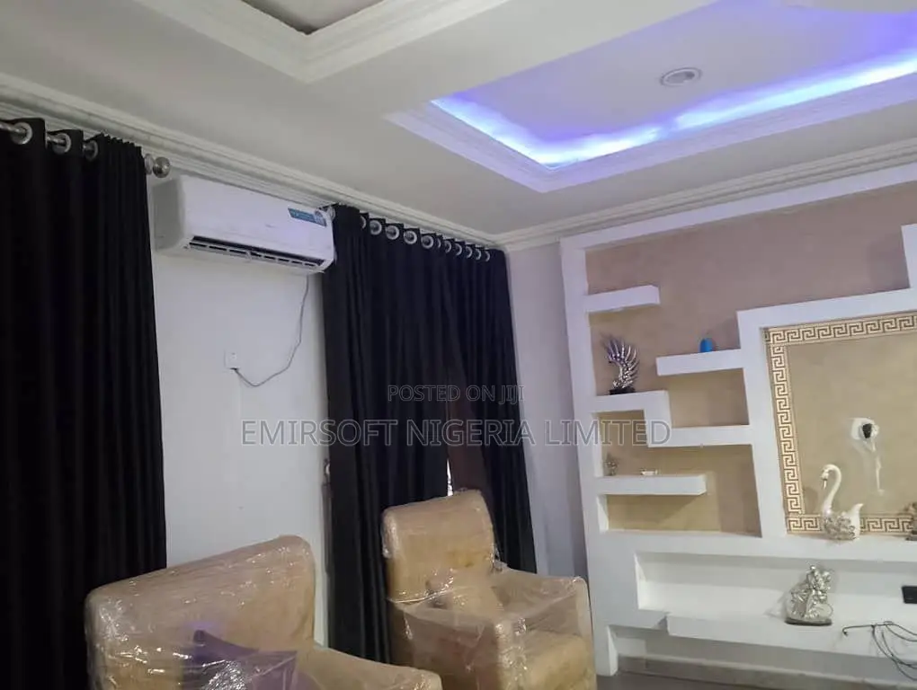 4bdrm Bungalow in Teslim Jimoh Street,, Jericho for sale in Jericho