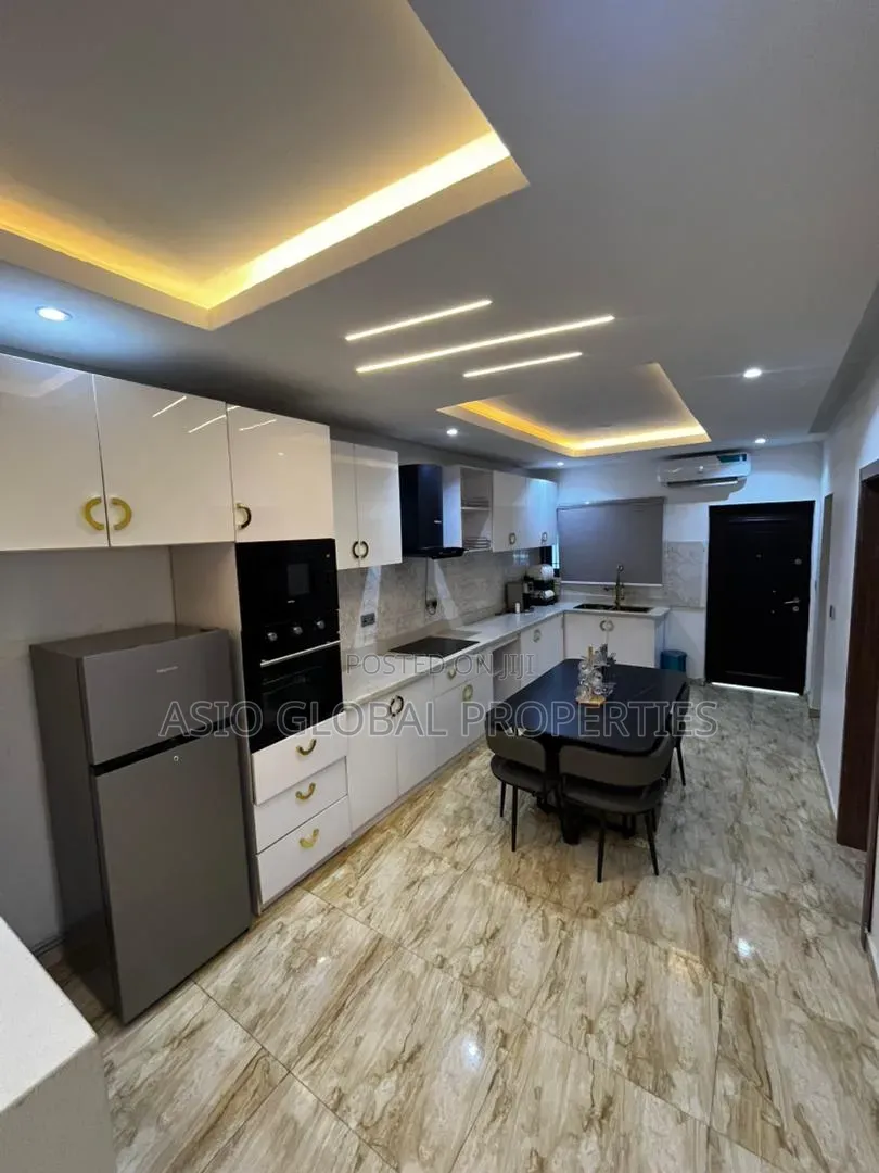 3-Bedroom Luxury Apartment With Pool Gym in Ikeja GRA