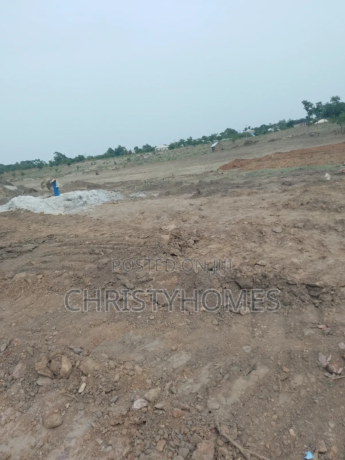 C of O Land on a Hurt Sale in Ketti