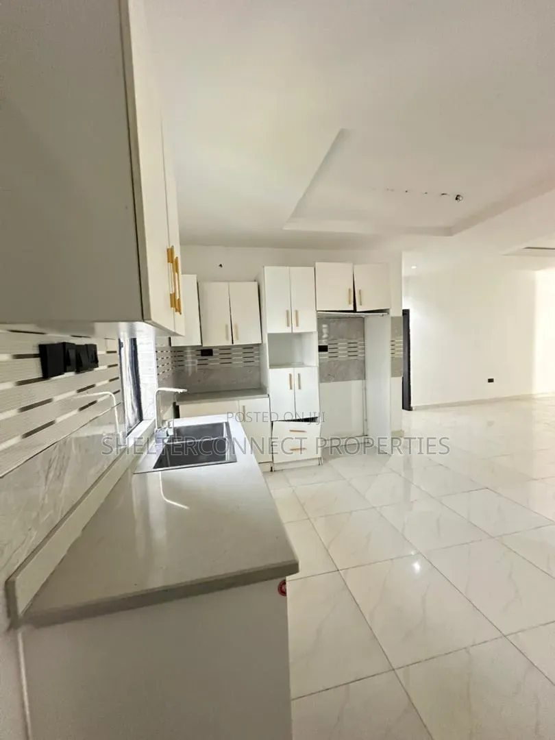 2bdrm Apartment in Ikate for sale in Ikate