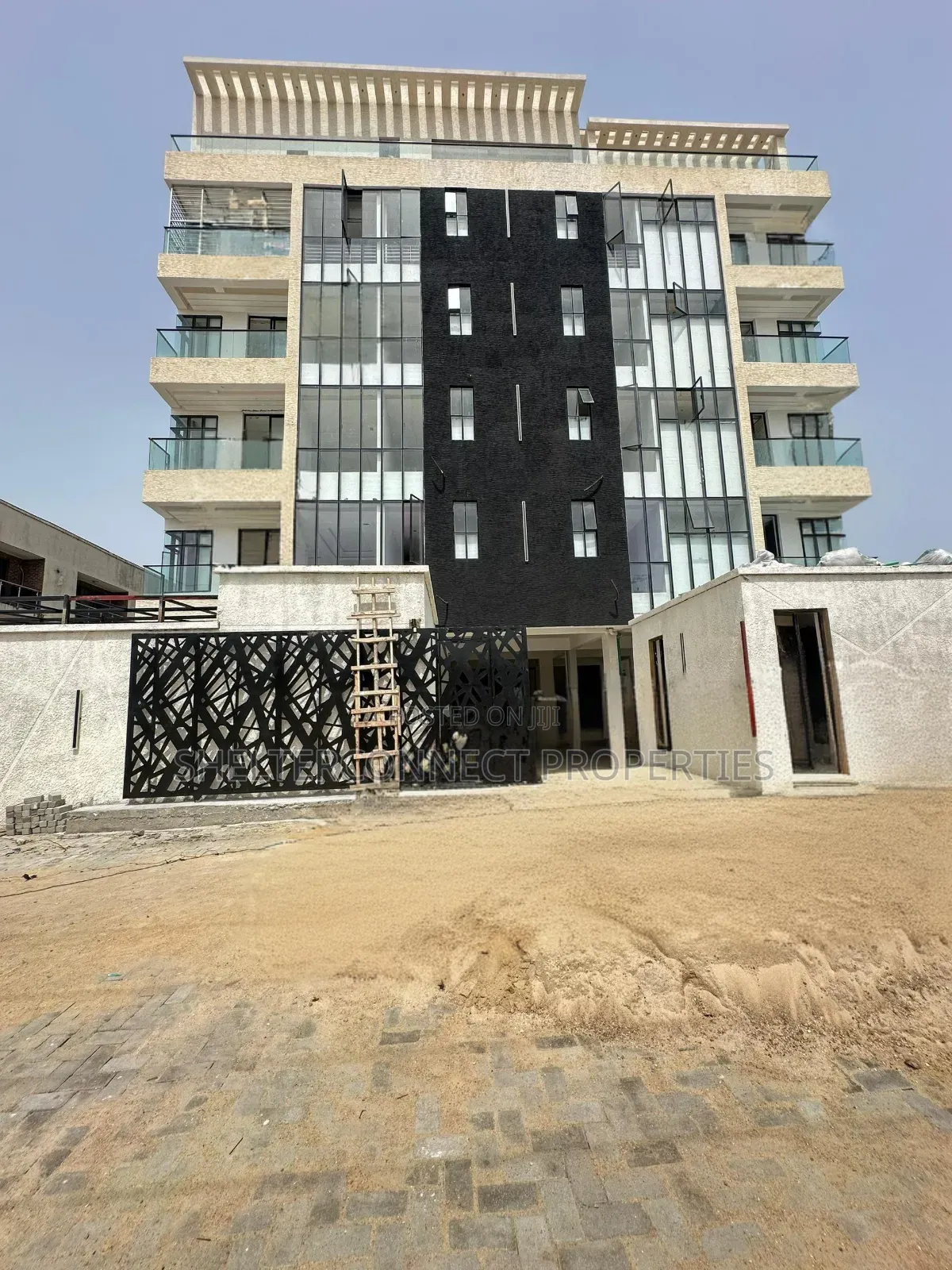 1bdrm Apartment in Ikate for sale in Ikate