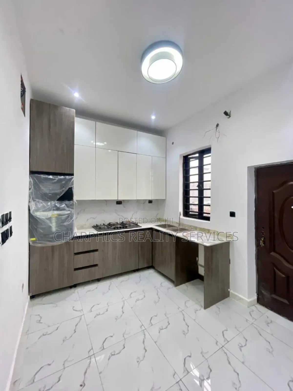 4bdrm Duplex in Lekki Phase 2 for sale in Lekki Phase 2