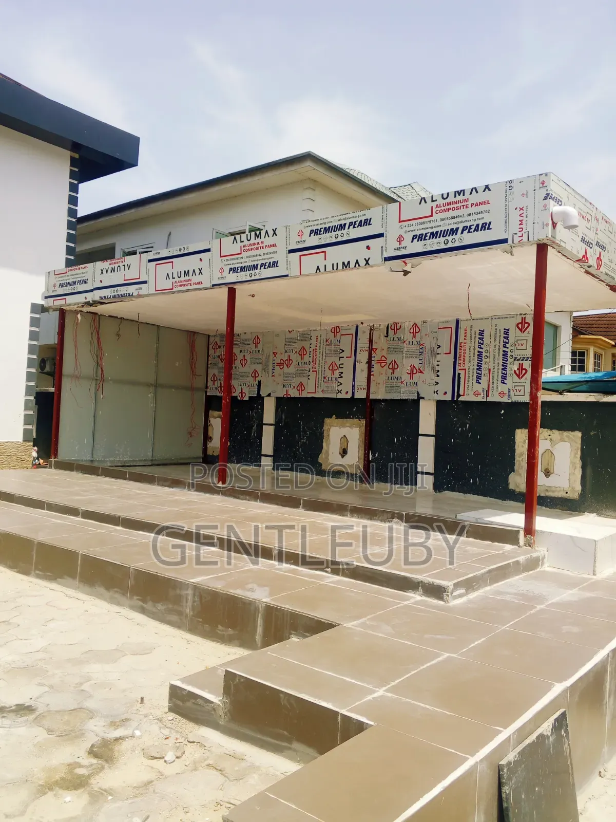 Outdoor Shop For Rent, Lekki Phase 1 in Lekki Phase 1