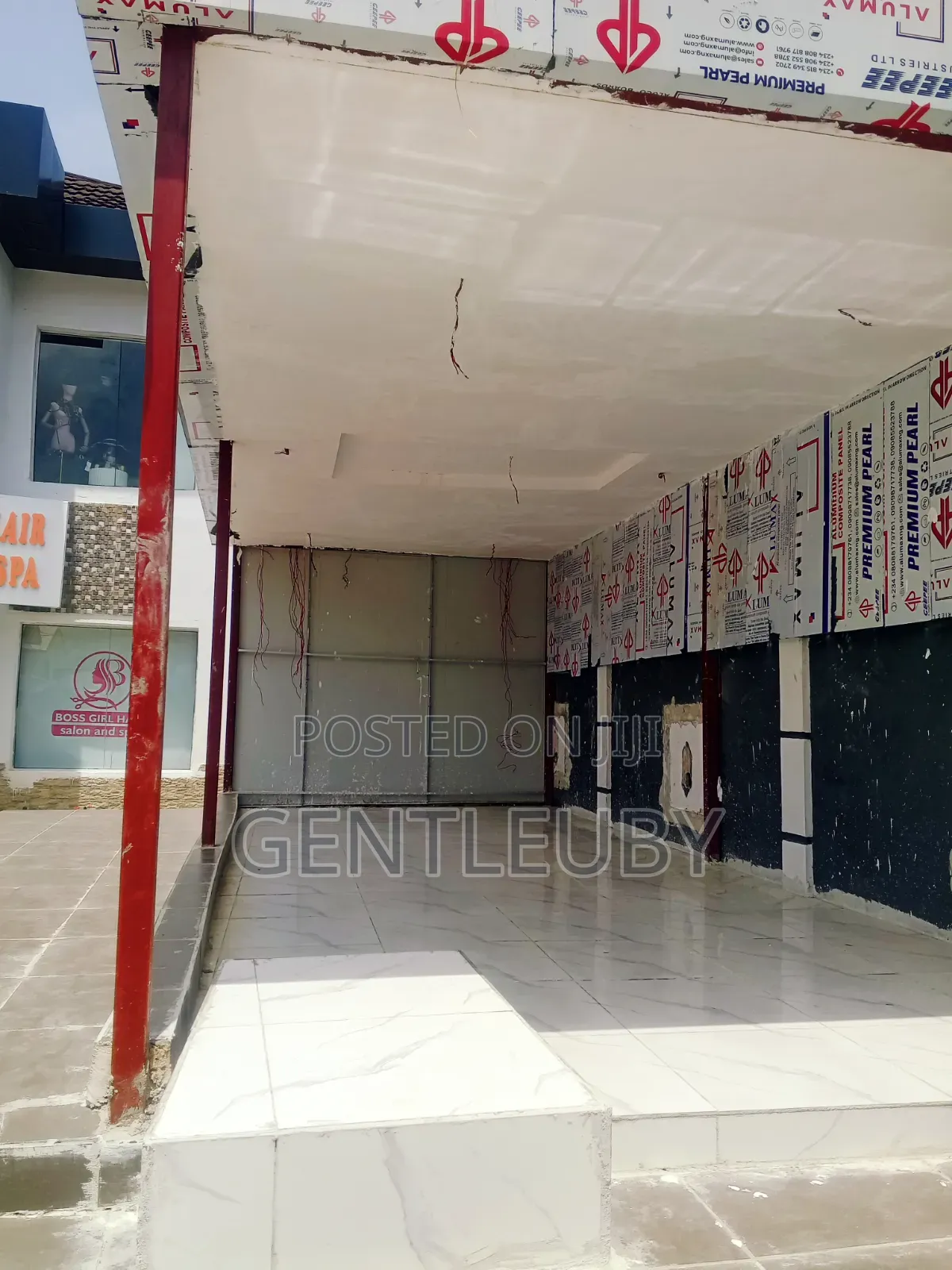 Outdoor Shop For Rent, Lekki Phase 1 in Lekki Phase 1