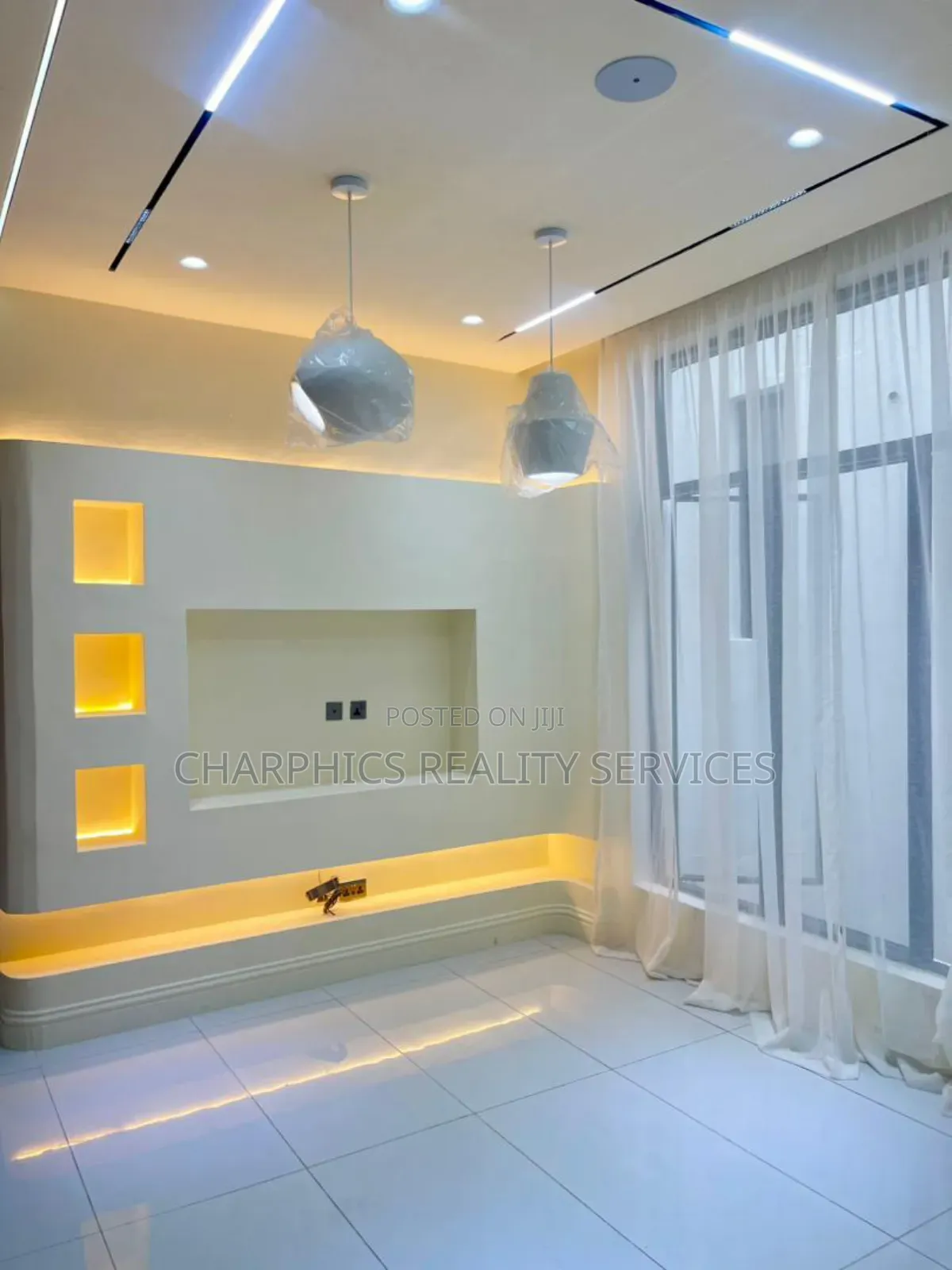 5bdrm Duplex in Lekki Phase 2 for sale in Lekki Phase 2