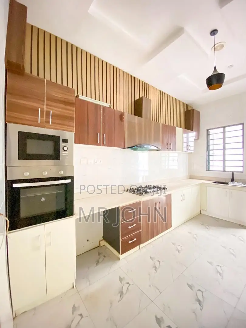 4bdrm House in De Man Pr, Lekki for rent in Lekki