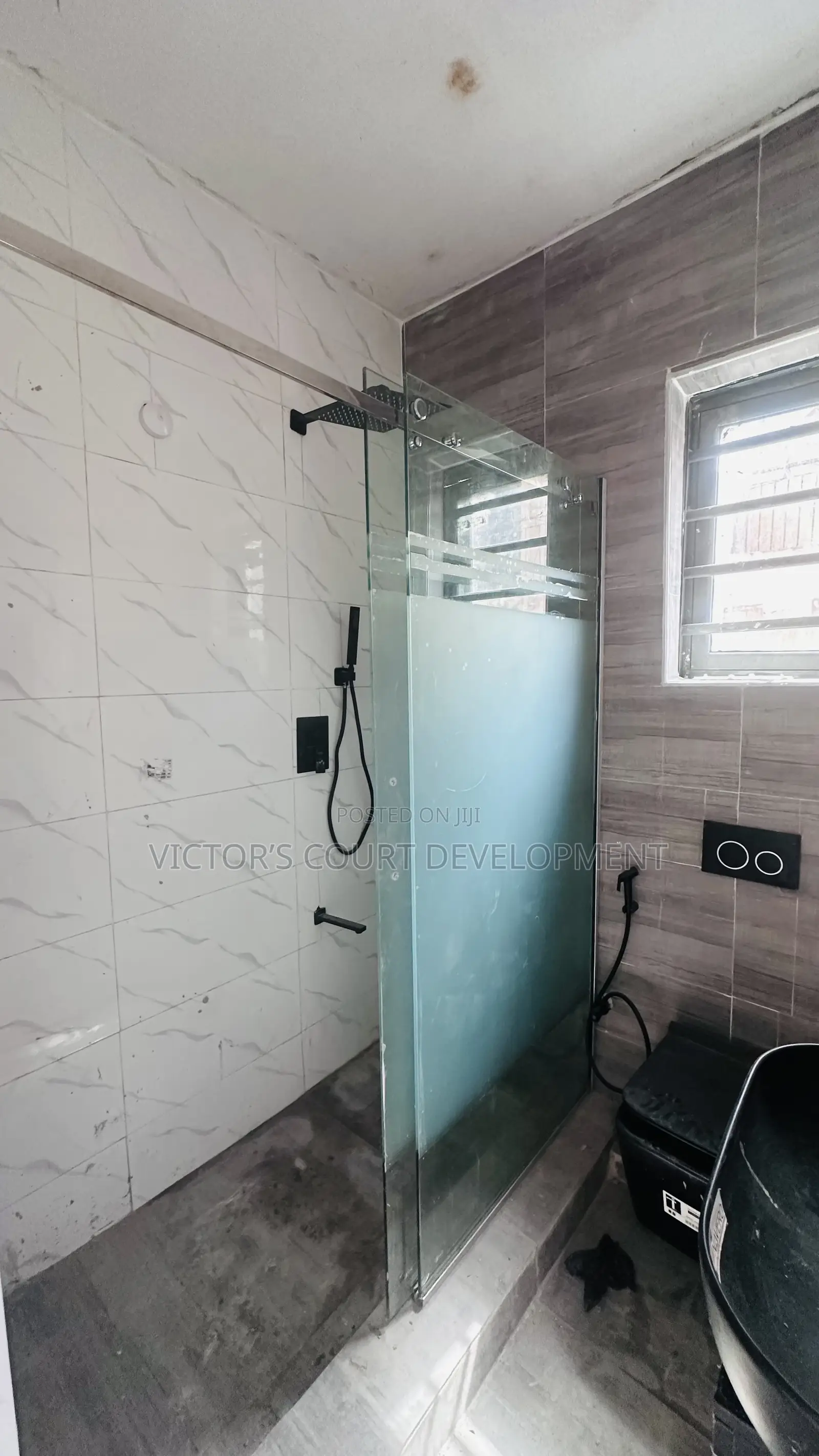 2bdrm Apartment in Fatiu Ade, Yaba for rent in Yaba