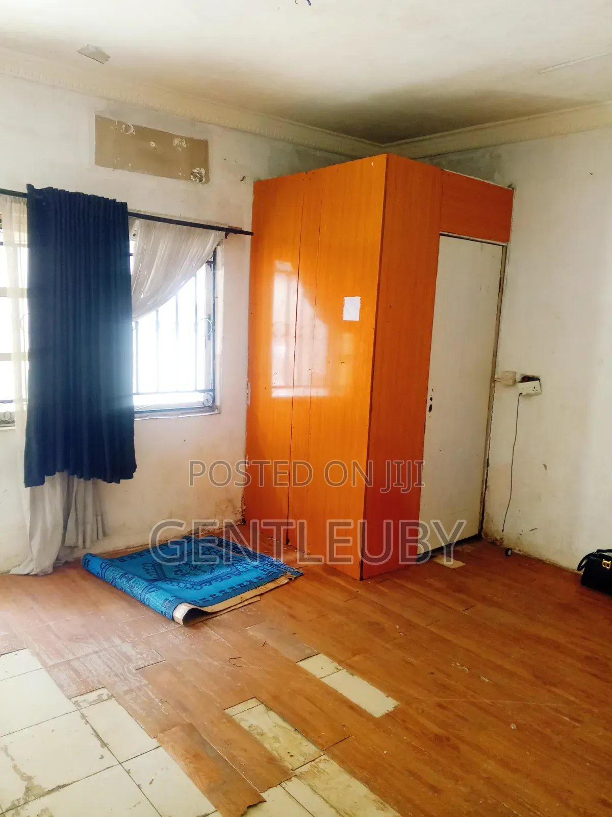 Shop / Office Space for Rent,Lekki Ph 1 in Lekki Phase 1