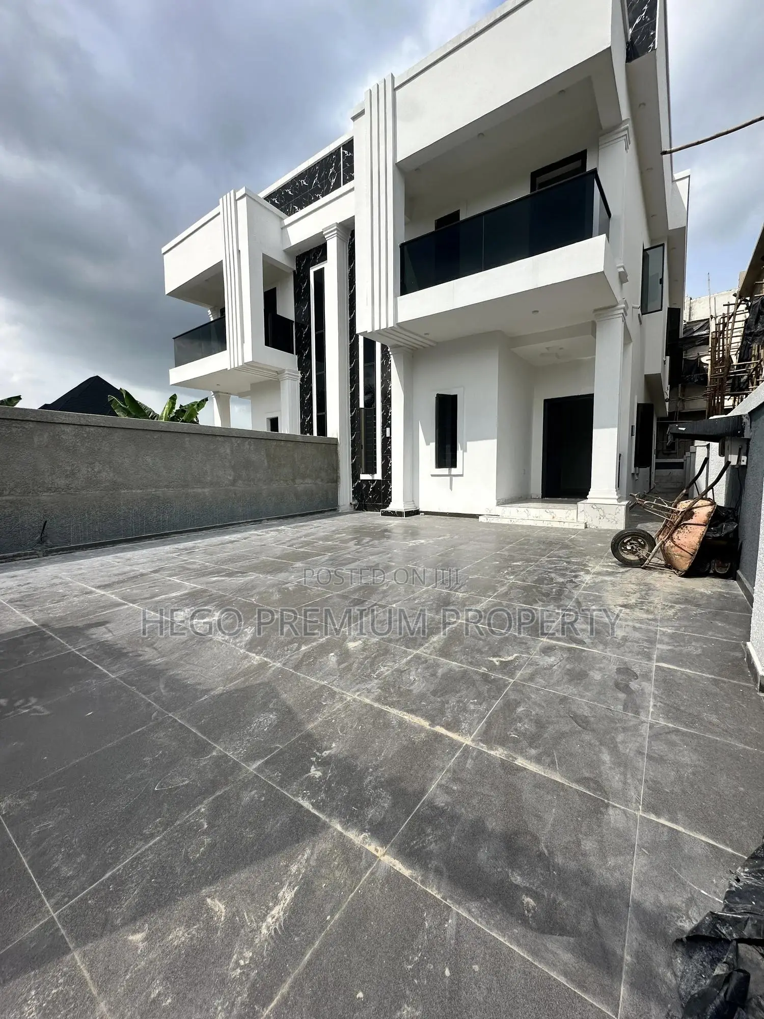 4bdrm Apartment in Ivory Height, Eneka for sale in Eneka