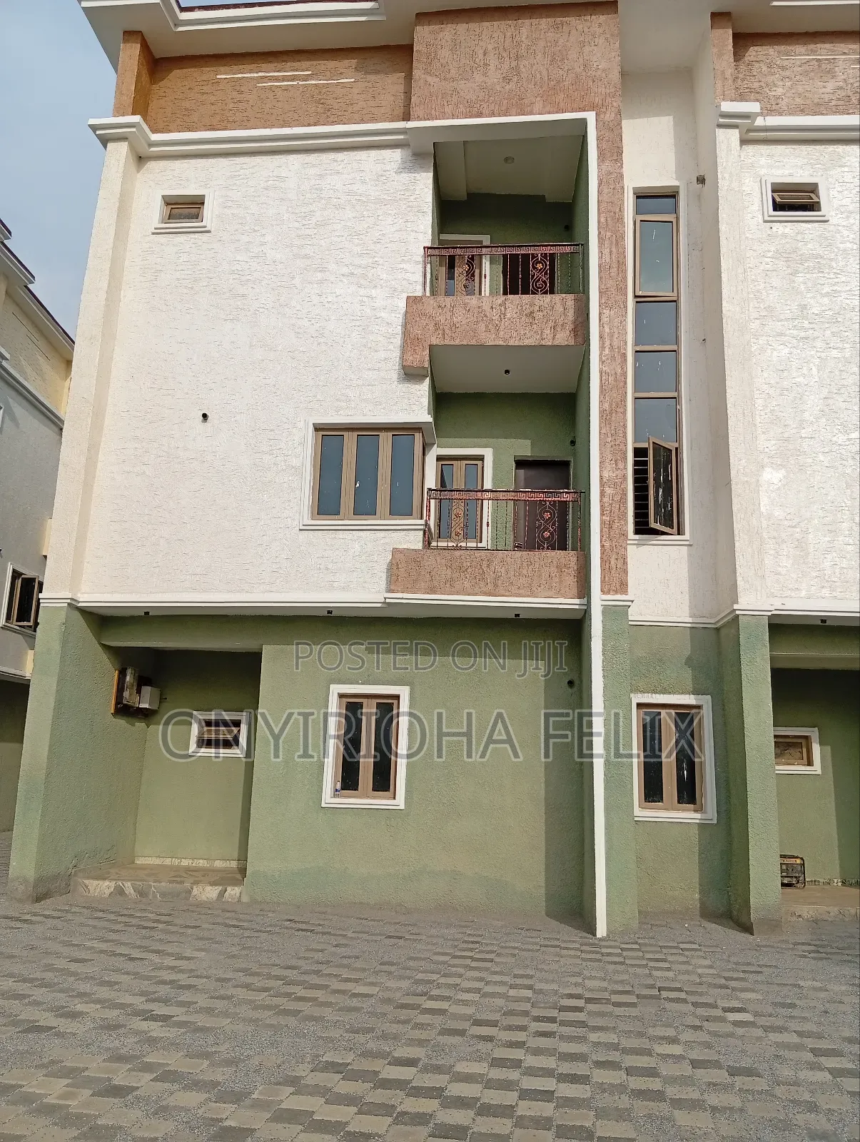 4bdrm Townhouse / Terrace in Gwarinpa Main, Life Camp for rent in Life Camp