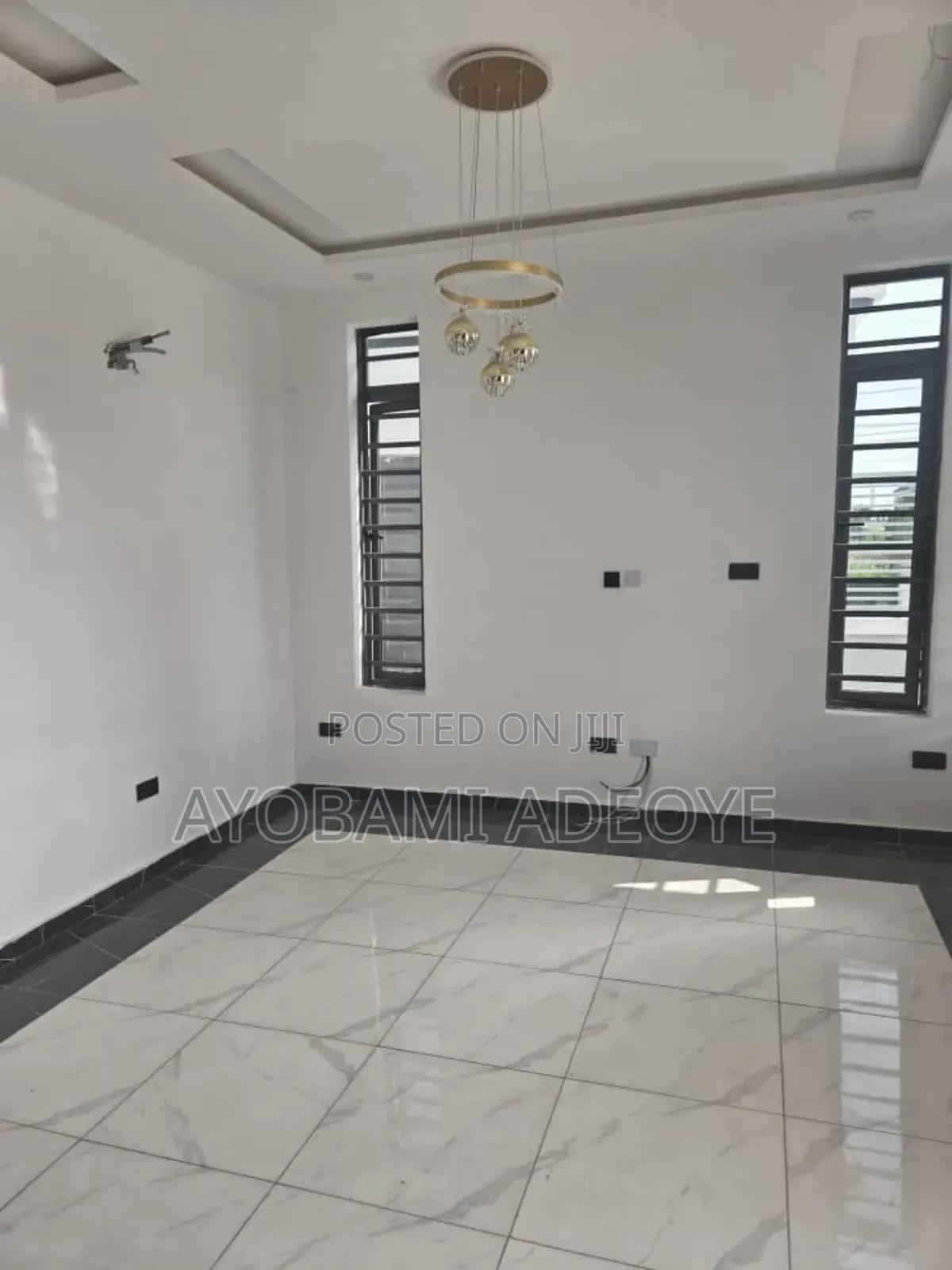 3bdrm Duplex in Creek Avenue, Ikota for sale in Ikota