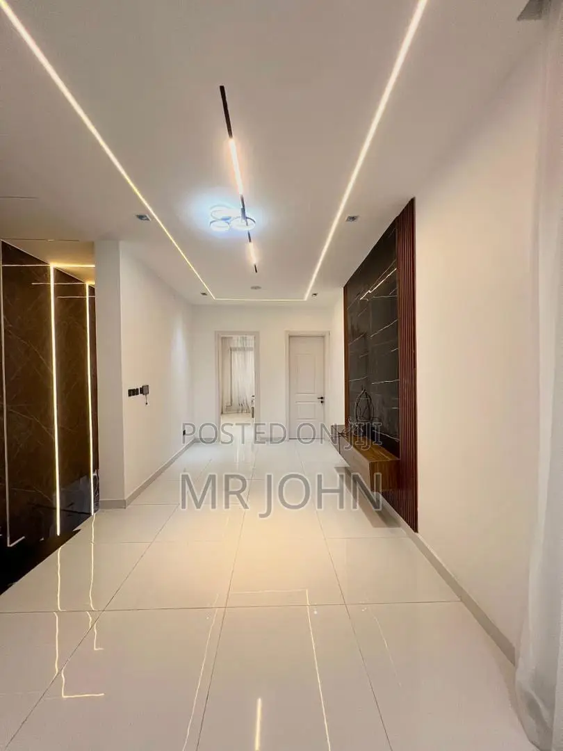 5bdrm House in De Man Pr, Lekki for sale in Lekki