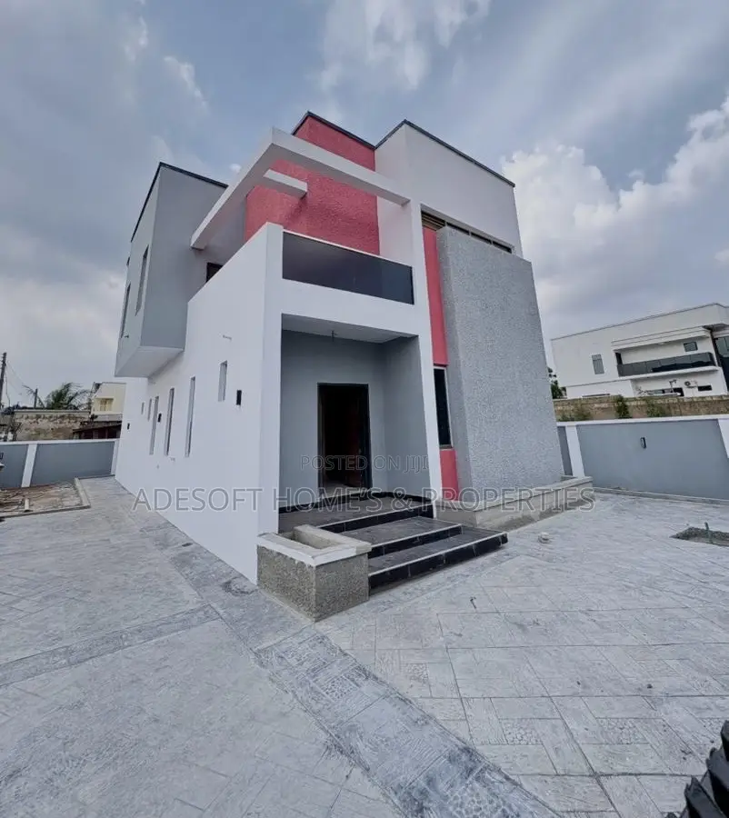 4bdrm Duplex in Carlton Gate Estate, for sale in Akobo