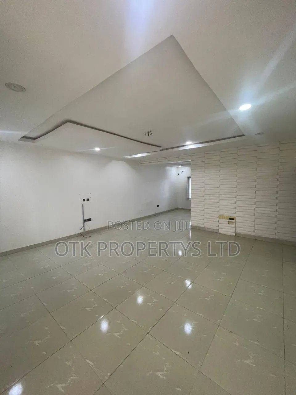 3bdrm Block of Flats in Jabi By Ukraine for rent in Jabi