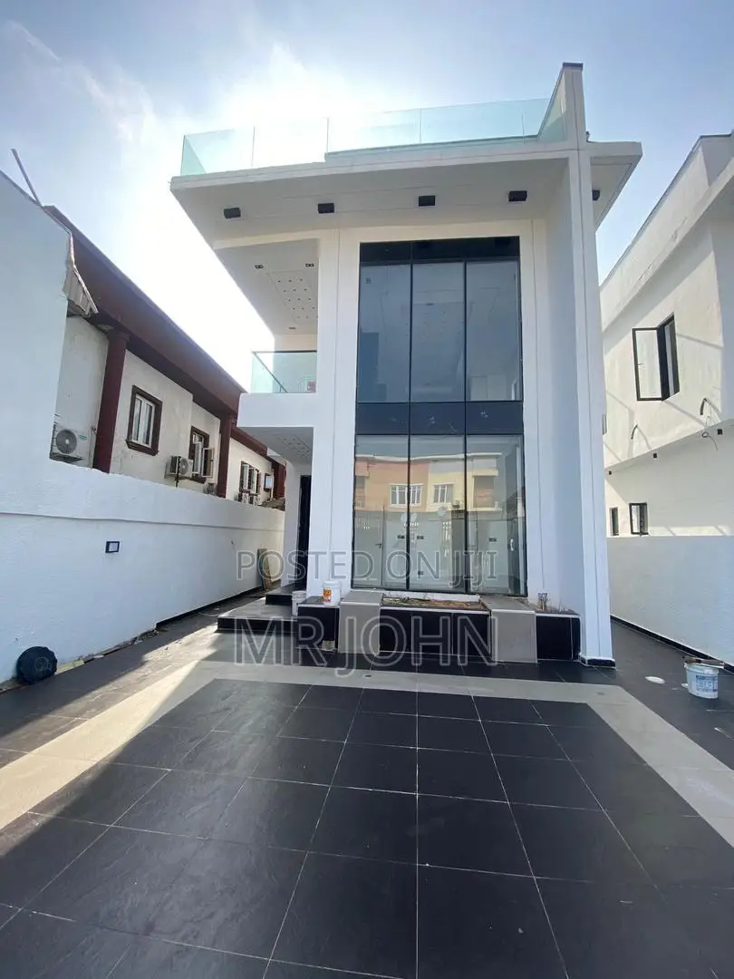 5bdrm House in De Man Pr, Lekki for sale in Lekki