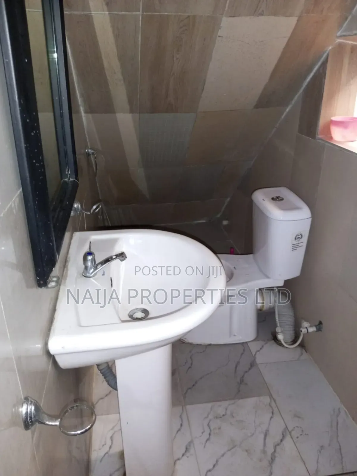 Studio Apartment in Osapa London for rent in Osapa london