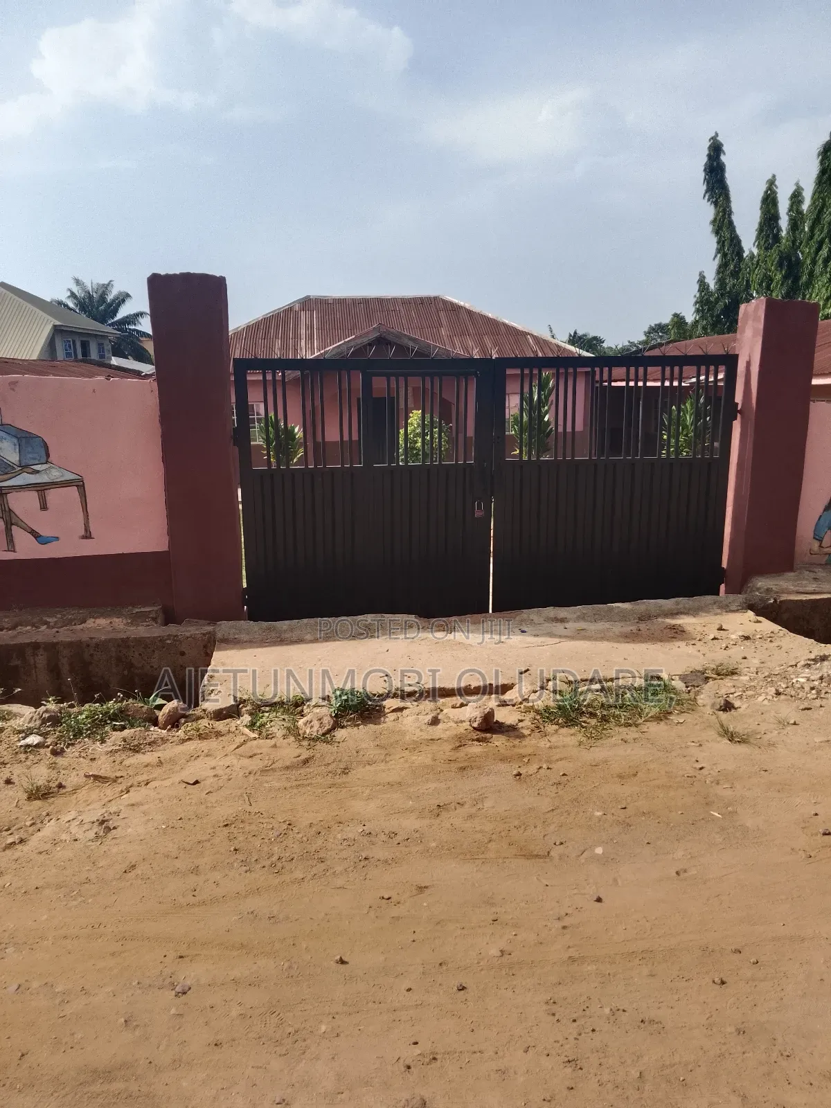 14bdrm Block of Flats in Bank Road Ado Ekiti for sale in Ado Ekiti