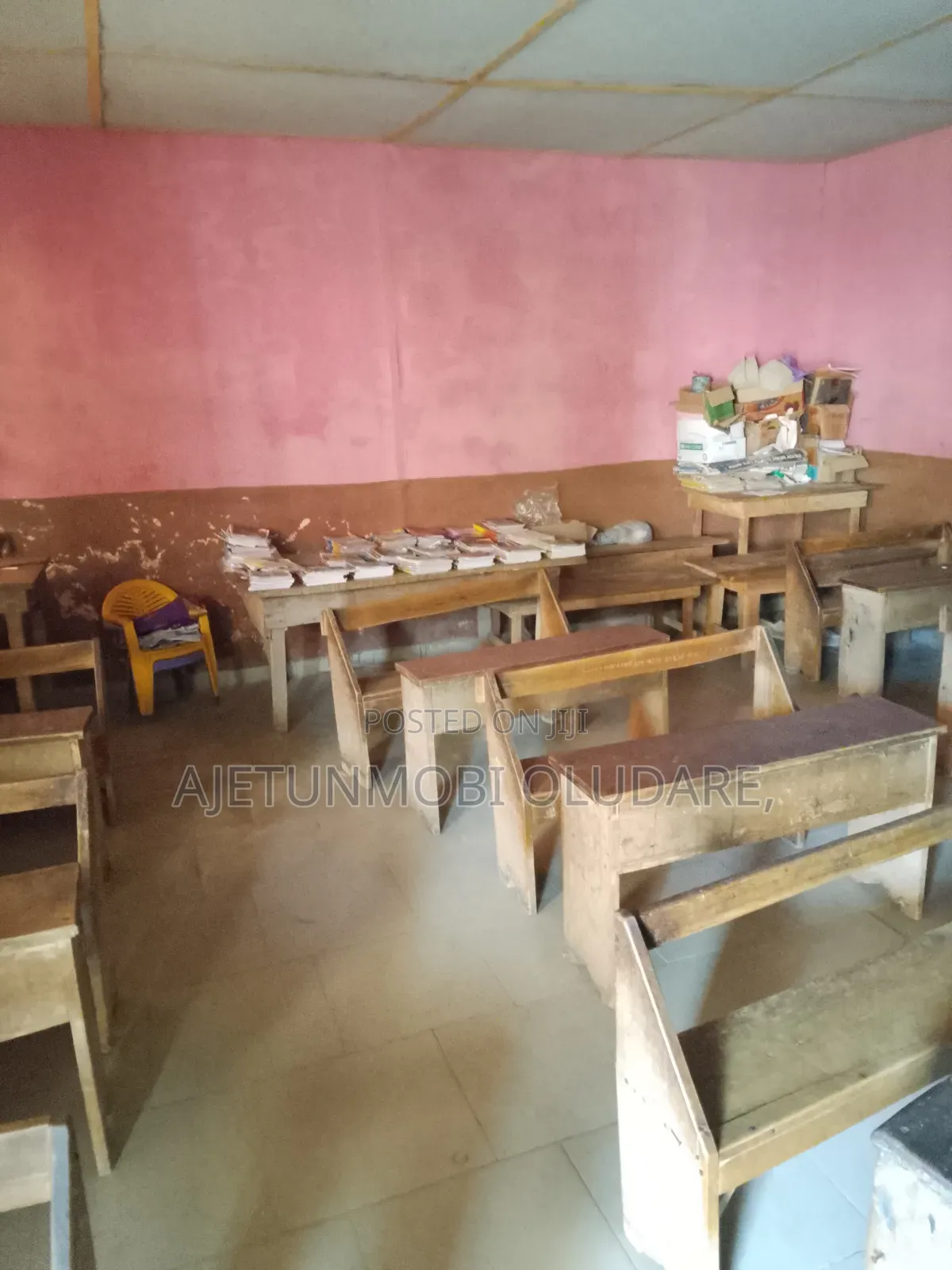 14bdrm Block of Flats in Bank Road Ado Ekiti for sale in Ado Ekiti