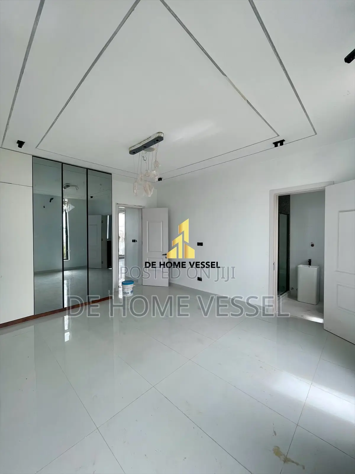 5bdrm Townhouse/Terrace in Lekki Phase 1 for sale in Lekki Phase 1