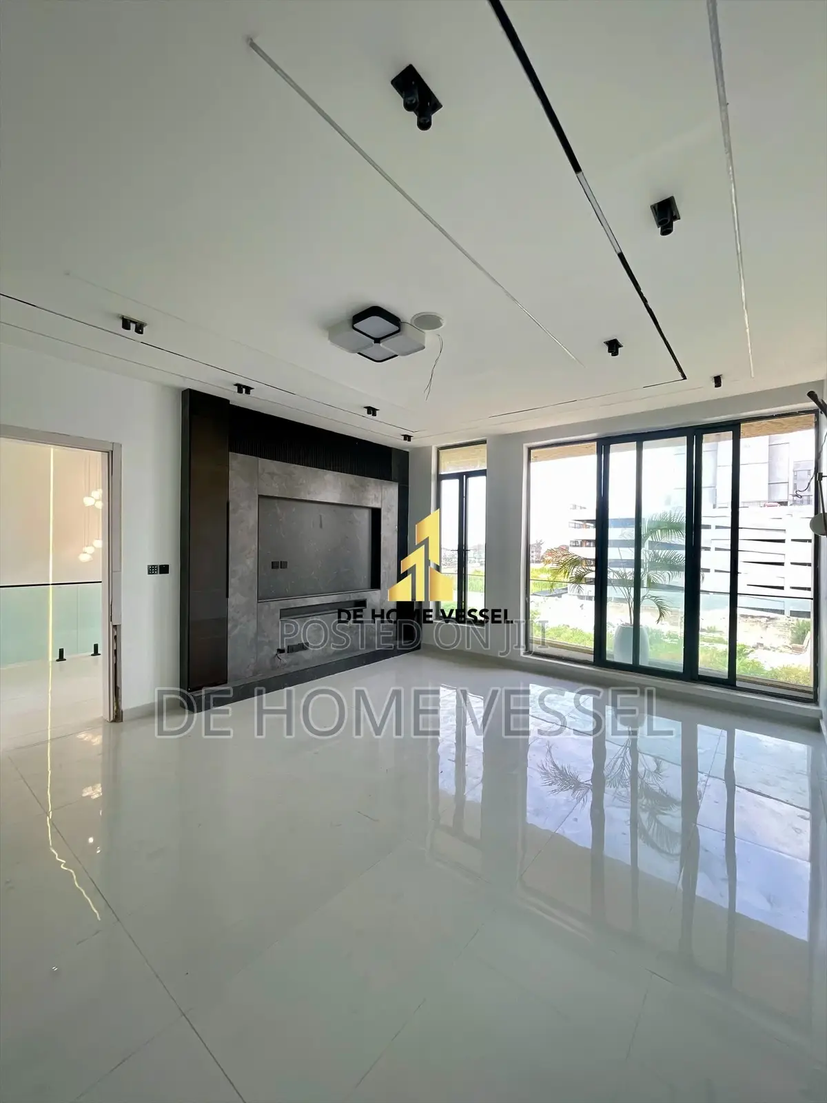 5bdrm Townhouse/Terrace in Lekki Phase 1 for sale in Lekki Phase 1