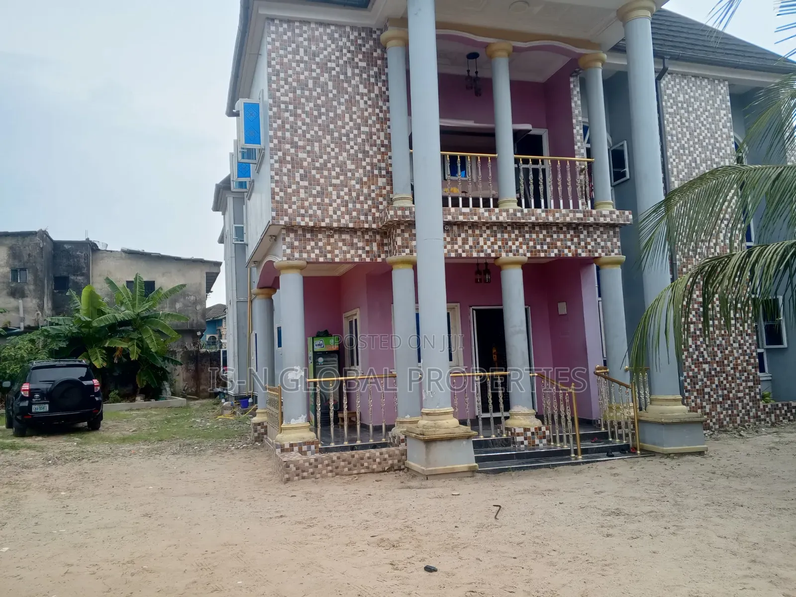 7bdrm House in New Layout, Warri for sale in Warri