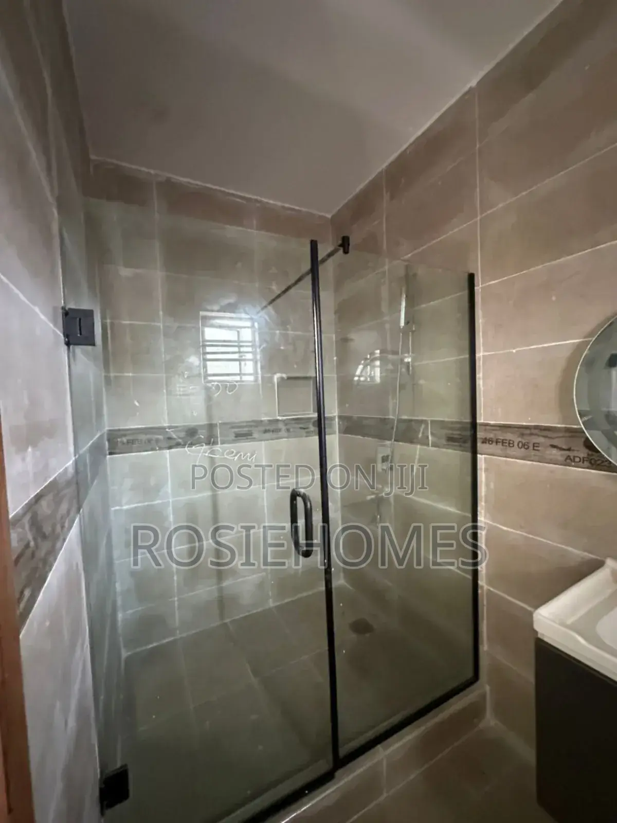 4bdrm Duplex in Light Estate, Adeola Odeku for rent in Adeola Odeku