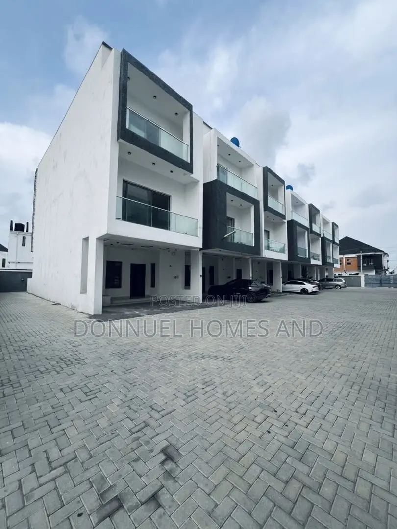 4bdrm Townhouse / Terrace in Lekki Expressway for rent in Lekki Expressway