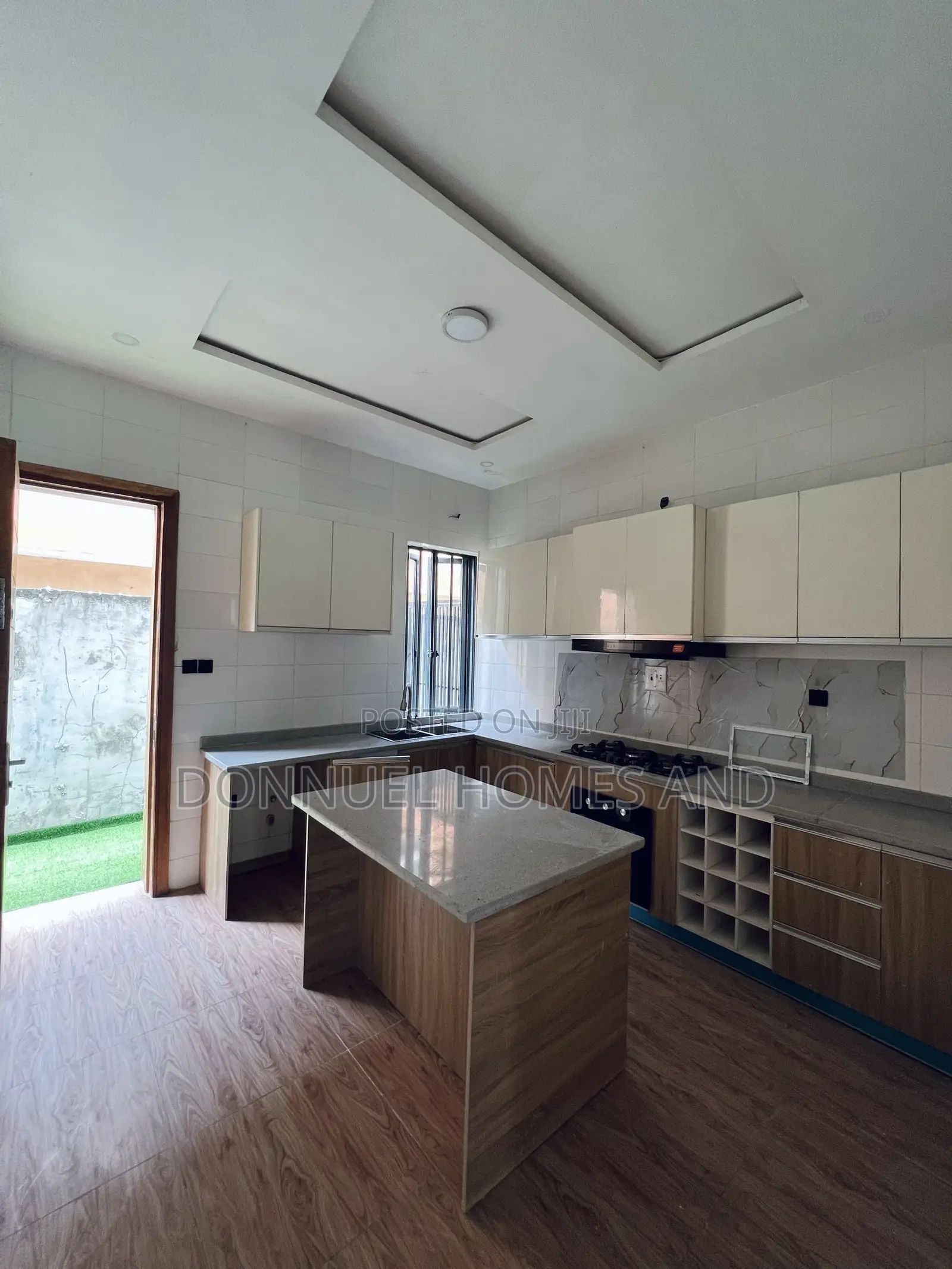 4bdrm Townhouse / Terrace in Off Lekki-Epe Expressway for rent in Off Lekki-Epe Expressway