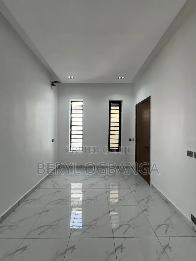 4bdrm Duplex in Lekki Phase 2 for rent in Lekki Phase 2