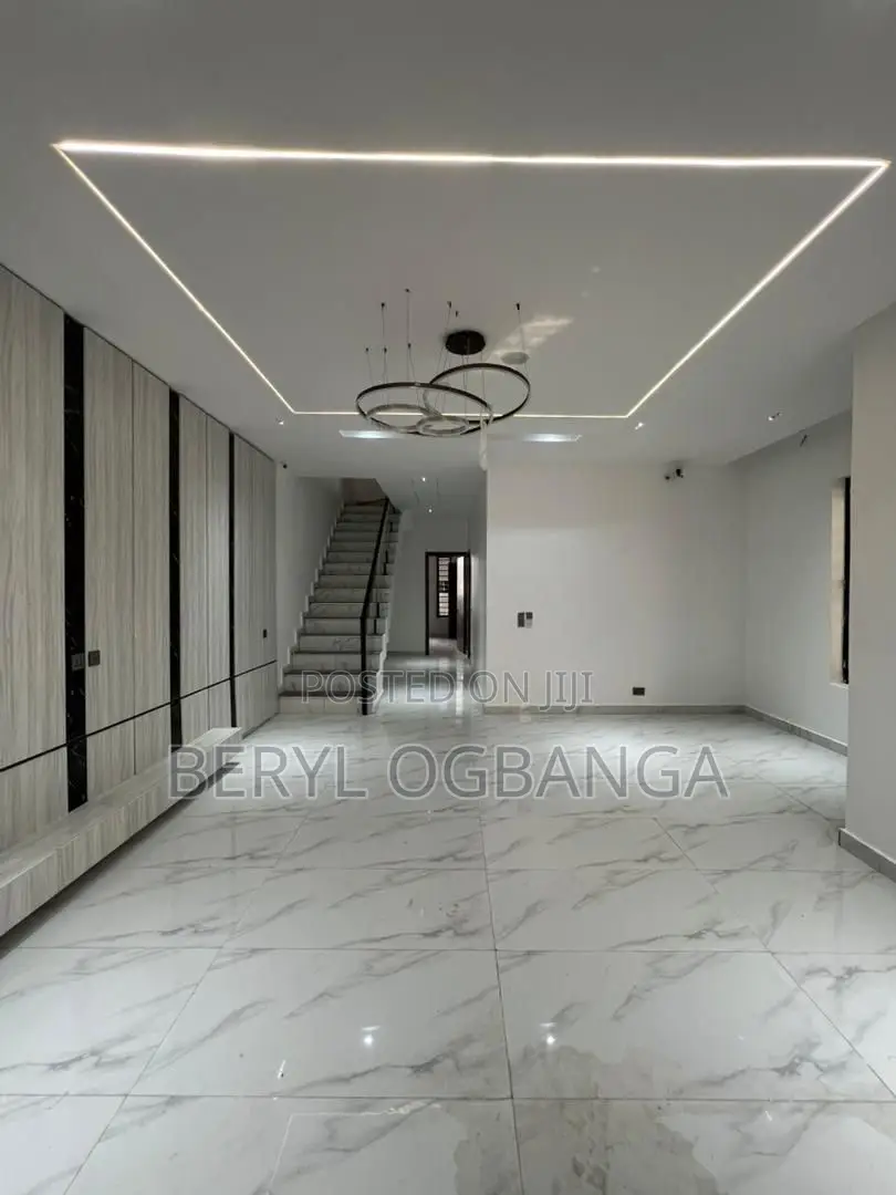 4bdrm Duplex in Lekki Phase 2 for rent in Lekki Phase 2