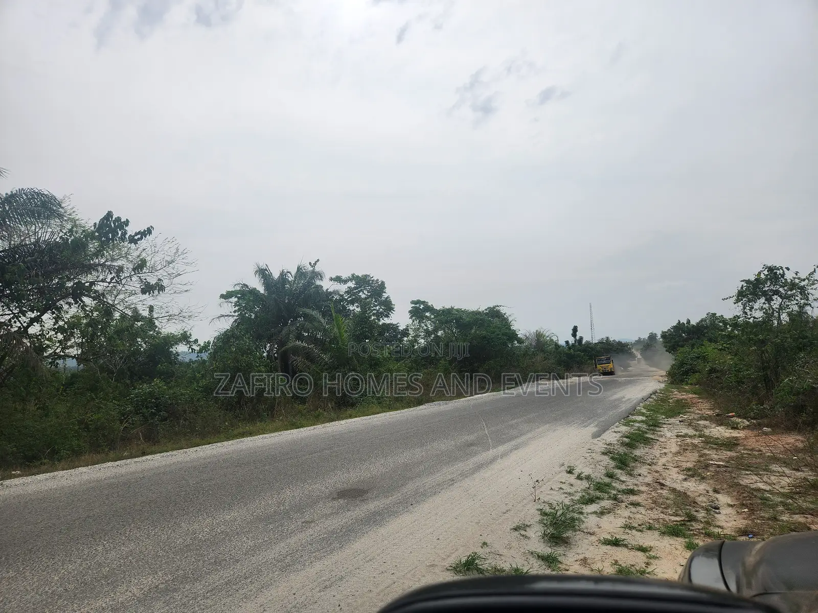 Strategic 200 Acres on Tarred Road at Ajeebo Near Lag-Ibadan Express in Obafemi-Owode