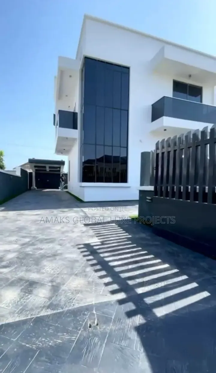 Furnished 5bdrm Duplex in Sangotedo for sale in Sangotedo