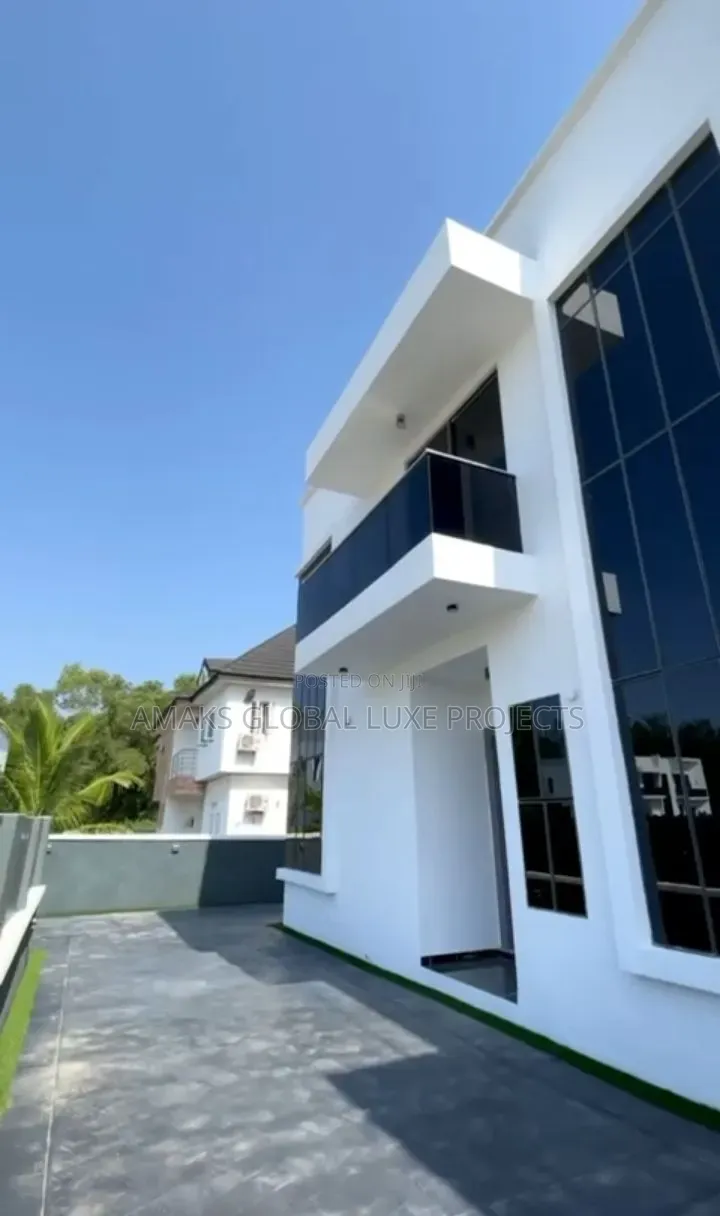 Furnished 5bdrm Duplex in Sangotedo for sale in Sangotedo